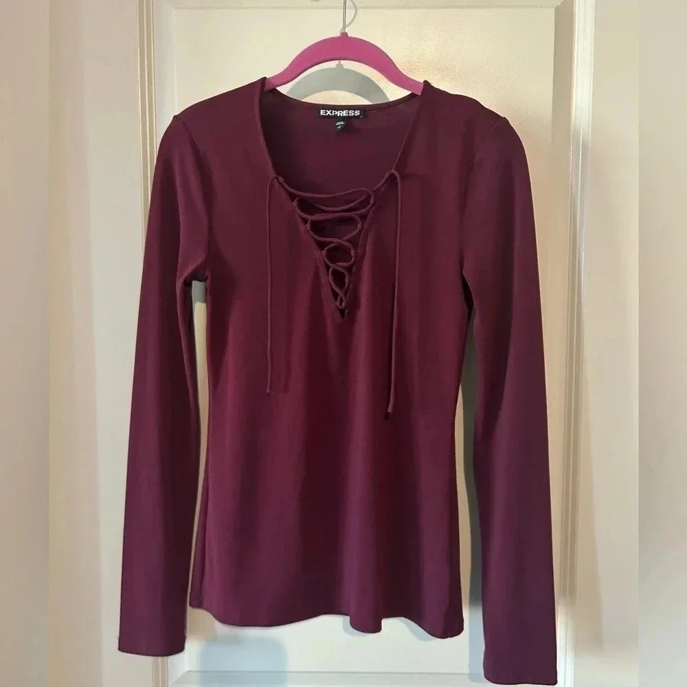 Express Lace-Up Front Shirt - S